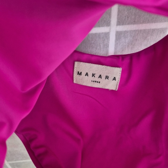 Makara Luna Vibrant Pink Long Sleeve One Piece Swimsuit Sz L - Picture 7 of 11